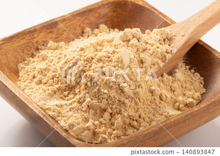 Kinako (roasted soybean flour) [Soybeans from Canada or the USA] 140893847