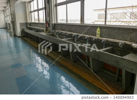 [Tiny Logo] Old handwashing area in an old school building - Okawa Junior High School, Hakodate City 140894983