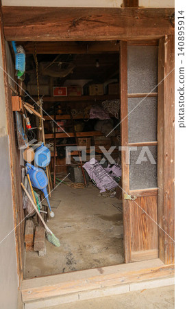Inside the warehouse of a traditional ordinary house Inside the warehouse of a traditional ordinary house 140895914