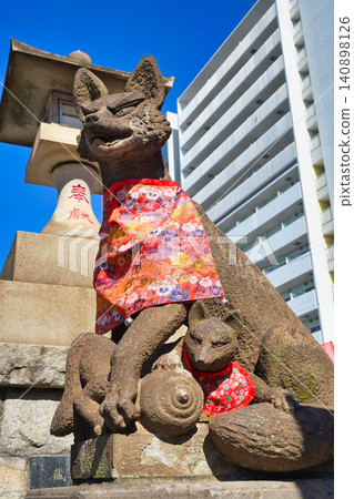 穴森稻荷神社,狛犬(守護狐狸雕像)(東京都大田區羽田) 穴森稻荷神社,狛犬(守護狐狸雕像)(東京都大田區羽田) 140898126