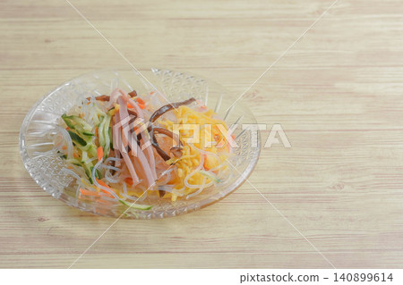 Harusame salad Harusame salad 140899614
