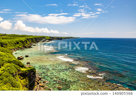 Miyako Island: Scenery of Muiga Cliffs Miyako Island: Scenery of Muiga Cliffs 140905566