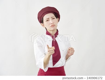女糕點師發出警告。 140906172