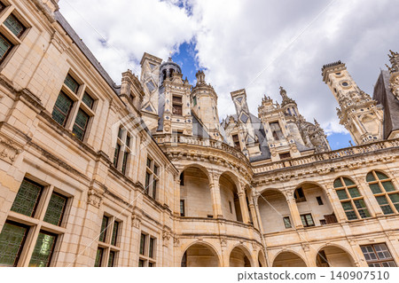 Castle of Chambord, Loire valley, France Castle of Chambord, Loire valley, France 140907510