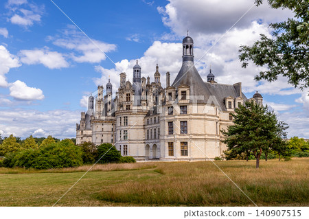 Castle of Chambord, Loire valley, France Castle of Chambord, Loire valley, France 140907515