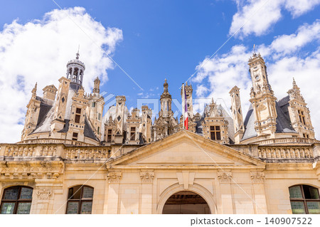 Castle of Chambord, Loire valley, France Castle of Chambord, Loire valley, France 140907522