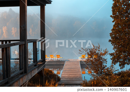 Dock on Lac-Superieur, Mont-tremblant, Quebec, Canada 140907601