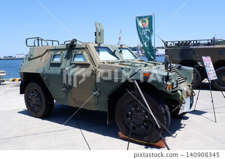 Light armored vehicle of the Ground Self-Defense Force Light armored vehicle of the Ground Self-Defense Force 140908345