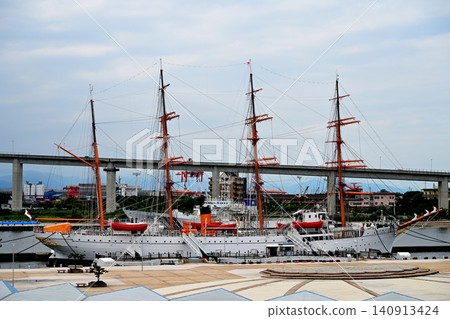 port with sailing ships port with sailing ships 140913424