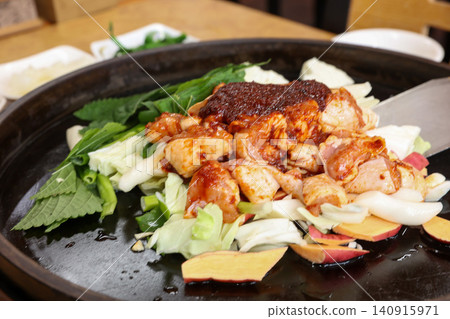Raw Spicy Korean Chicken Stir Fry Dakgalbi with Vegetables 140915971