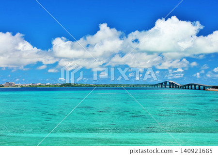 Blue skies and sea from Irabu Island, Okinawa Blue skies and sea from Irabu Island, Okinawa 140921685