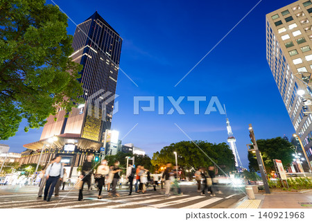名古屋、榮、廣小路久屋東十字路口、城市景觀、名古屋榮地標、中部電力MIRAI TOWER 名古屋、榮、廣小路久屋東十字路口、城市景觀、名古屋榮地標、中部電力MIRAI TOWER 140921968