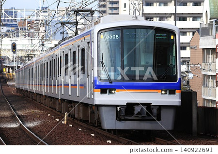 [南海鐵道] 5000系列本地特急（高野線：新今宮站） 140922691