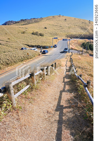 Nishina Pass on the Izu Mountain Ridge Trail, Izu Peninsula - A ridge trail that intersects with a road. Nishina Pass on the Izu Mountain Ridge Trail, Izu Peninsula - A ridge trail that intersects with a road. 140923666