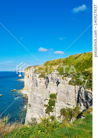 Coastal Landscape with Majestic Cliffs and Ocean View in Bright Daylight Coastal Landscape with Majestic Cliffs and Ocean View in Bright Daylight 140927637