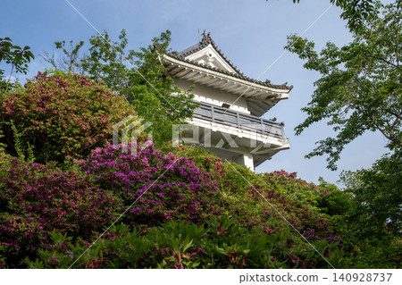 Manboku Castle: Replica Keep and Azaleas Manboku Castle: Replica Keep and Azaleas 140928737