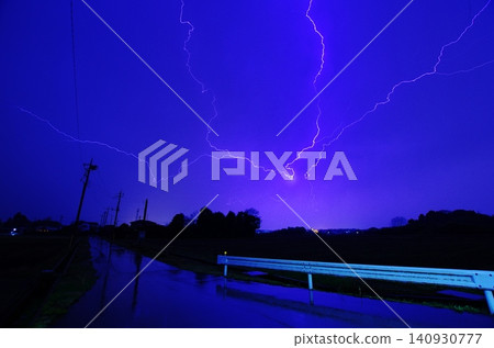 Lightning Lightning 140930777