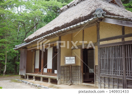 柳田邦夫的出生地位於兵庫縣神崎郡福崎町。 柳田邦夫的出生地位於兵庫縣神崎郡福崎町。 140931433