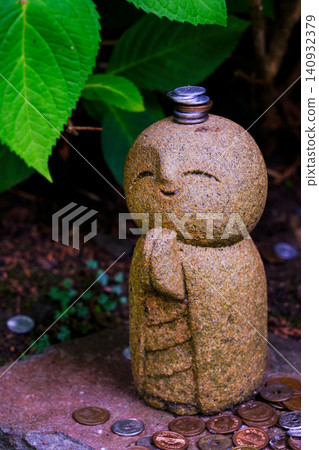 Cute Jizo statue (vertical) Cute Jizo statue (vertical) 140932379