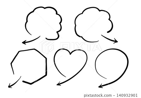 A set of line drawings of speech bubbles with hand-drawn ink-style arrows. A set of line drawings of speech bubbles with hand-drawn ink-style arrows. 140932901