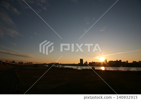 Dawn of Arakawa and Senju Shimbashi [Adachi Ward, Tokyo] 140932915