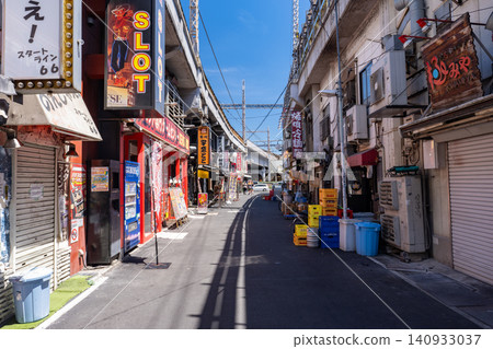 The area under the railway tracks in front of Ueno Station and the bar district during the daytime. The area under the railway tracks in front of Ueno Station and the bar district during the daytime. 140933037