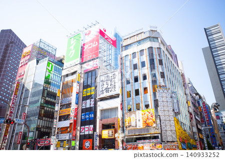 Shinjuku's streets Shinjuku's streets 140933252