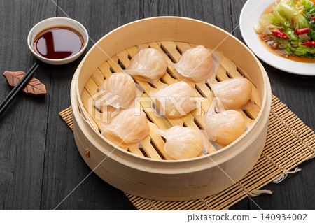 cantonese Har Gow Shrimp Dumplings, Traditional Dim Sum 140934002