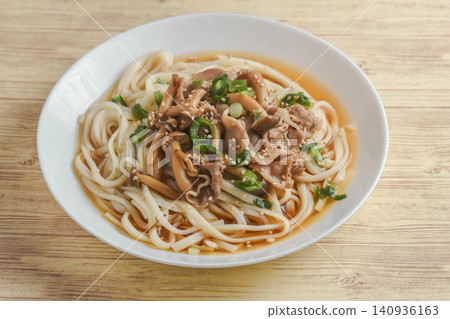Cold udon noodles with mushrooms and pork Cold udon noodles with mushrooms and pork 140936163