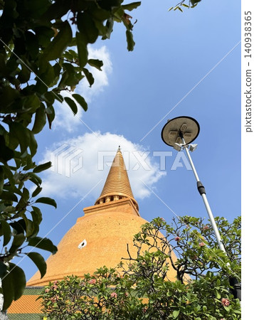 Textured Detail Of Phra Pathom Chedi Dome Architecture Textured Detail Of Phra Pathom Chedi Dome Architecture 140938365