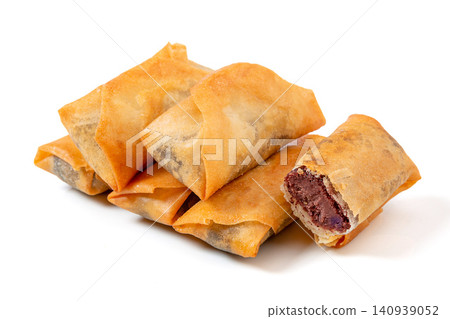 crispy Fried Spring Rolls with Sweet Azuki Bean Paste Filling, Flaky Chinese Pastry crispy Fried Spring Rolls with Sweet Azuki Bean Paste Filling, Flaky Chinese Pastry 140939052