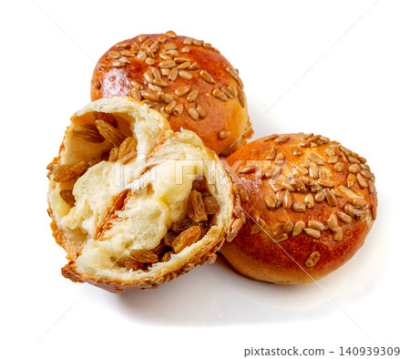 traditional Sweet Xinjiang Naan Bread Stuffed with Raisins and Topped with Seeds 140939309