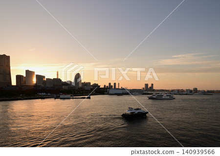 Minato Mirai at sunset, as seen from Osanbashi Pier. Minato Mirai at sunset, as seen from Osanbashi Pier. 140939566