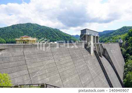 Kanayama Dam (viewed from the right bank) Kanayama Dam (viewed from the right bank) 140940907