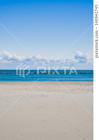 Scenery of the blue sky, sea and sand at Sagara Sun Beach in Makinohara City (Shizuoka Prefecture) Scenery of the blue sky, sea and sand at Sagara Sun Beach in Makinohara City (Shizuoka Prefecture) 140941745
