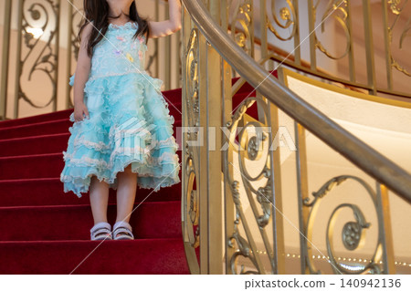 A girl in a dress 140942136