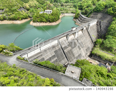Senzoku Dam, Higashikagawa City, Kagawa Prefecture Senzoku Dam, Higashikagawa City, Kagawa Prefecture 140943198