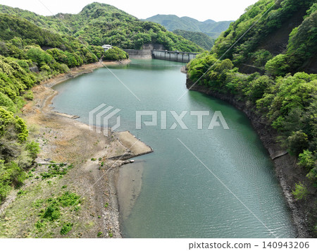 Senzoku Dam, Higashikagawa City, Kagawa Prefecture Senzoku Dam, Higashikagawa City, Kagawa Prefecture 140943206