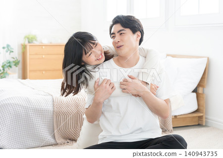 Young couples hugging Young couples hugging 140943735