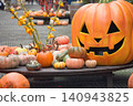 Halloween pumpkins and autumn harvest 140943825