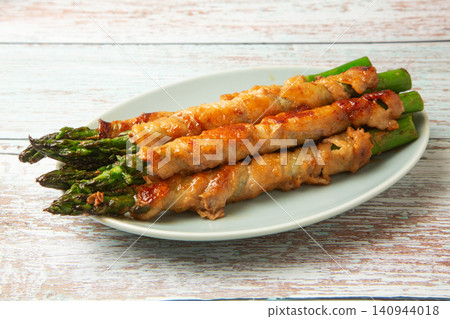 Meat wrapped asparagus Meat wrapped asparagus 140944018