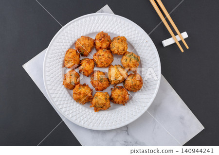 deep Fried Crispy Vegetable Balls, Traditional Golden Chinese Veggie Meatballs deep Fried Crispy Vegetable Balls, Traditional Golden Chinese Veggie Meatballs 140944241