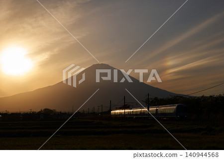 富士山和御殿場線 140944568