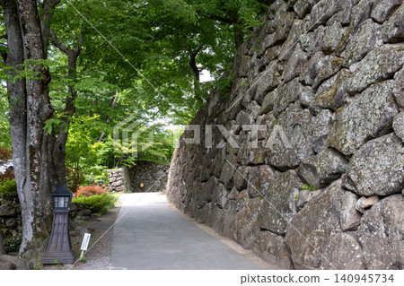 Komoro Castle Ruins: Ninomaru Stone Wall and Main Road 140945734