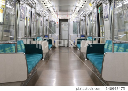 [Osaka Metro] Inside a Series 80 train (Imazatosuji Line: Itakano Station) 140948475