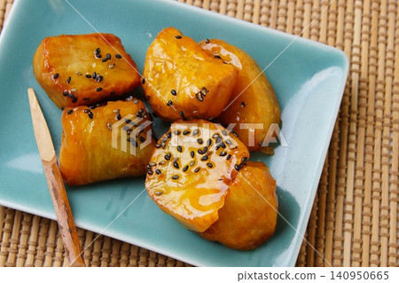 Daigakuimo (Japanese sweet potato) Daigakuimo (Japanese sweet potato) 140950665