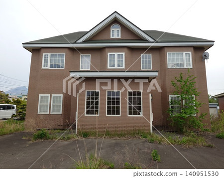 House House 140951530