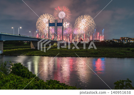 Tokyo Racecourse Fireworks 2026 as seen from Koremasa Bridge Tokyo Racecourse Fireworks 2026 as seen from Koremasa Bridge 140951638