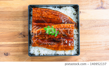 Grilled eel rice bowl, a popular eel dish on the summer Day of the Ox. 140952137