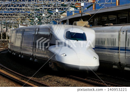 The N700A series runs along the Tokaido Shinkansen, Japan's main artery... at Odawara Station The N700A series runs along the Tokaido Shinkansen, Japan's main artery... at Odawara Station 140953221